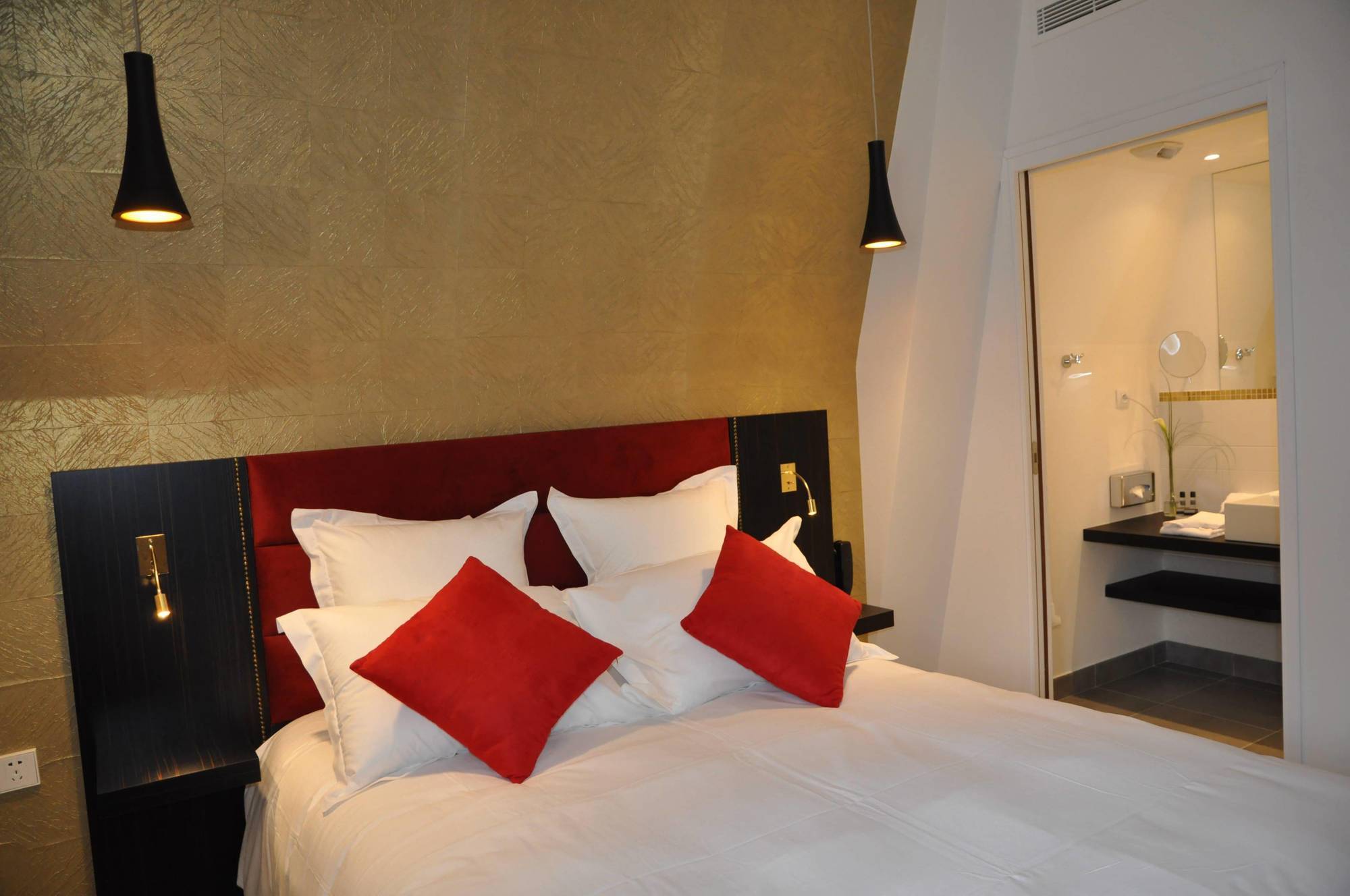 Les 3 Lieux Hotel Les Ponts-de-Ce Exterior photo